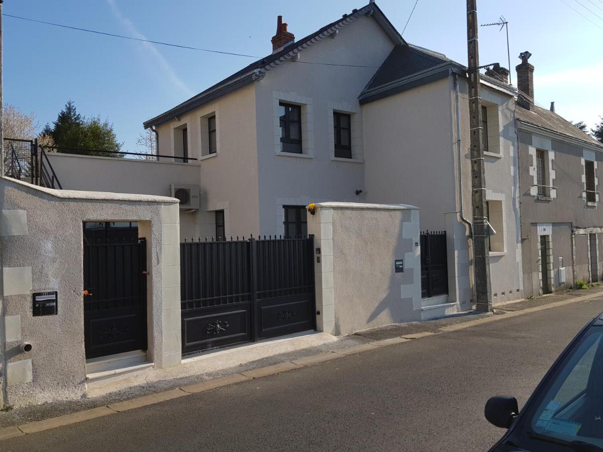 Bel Appartement Spacieux Et Confortable Idealement Situe Amboise Luaran gambar