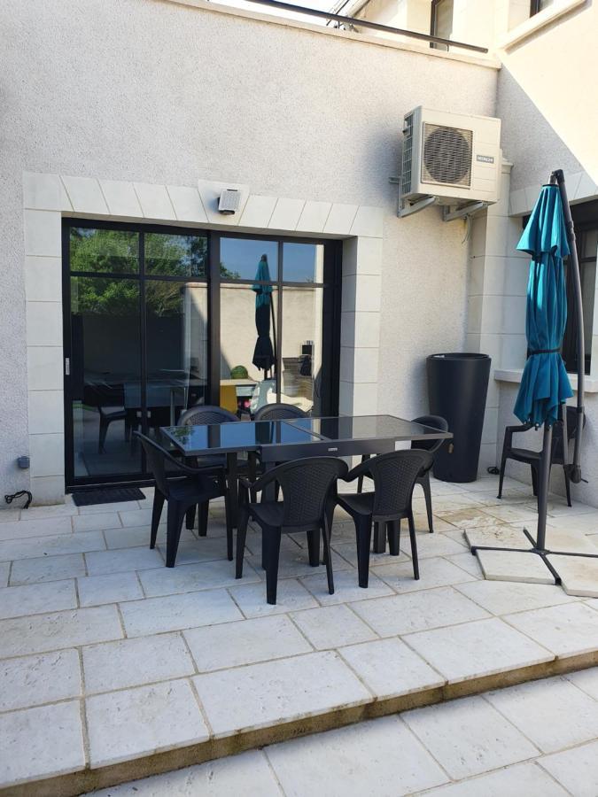 Bel Appartement Spacieux Et Confortable Idealement Situe Amboise Luaran gambar