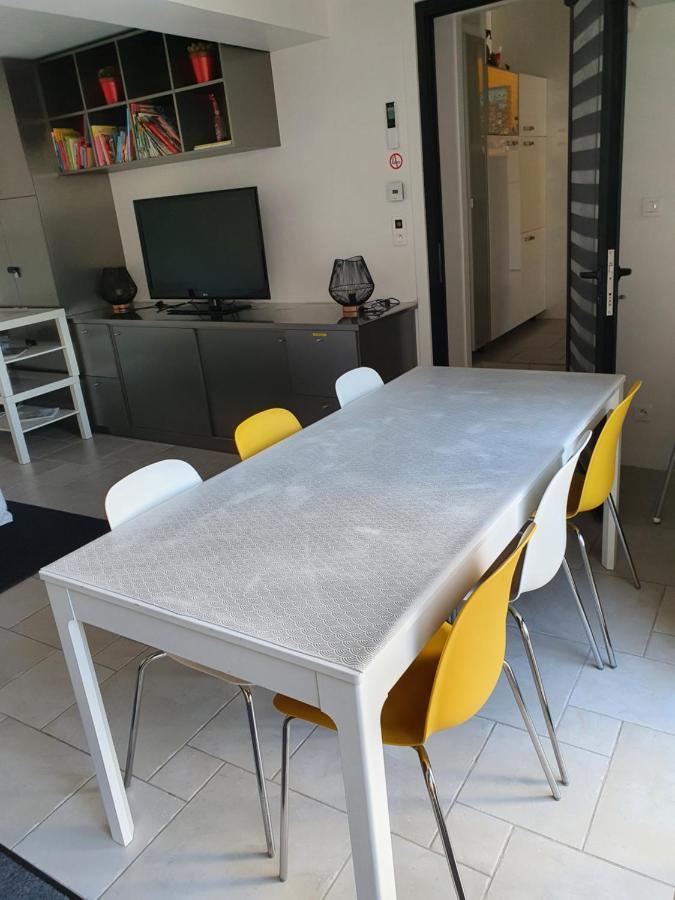 Bel Appartement Spacieux Et Confortable Idealement Situe Amboise Luaran gambar